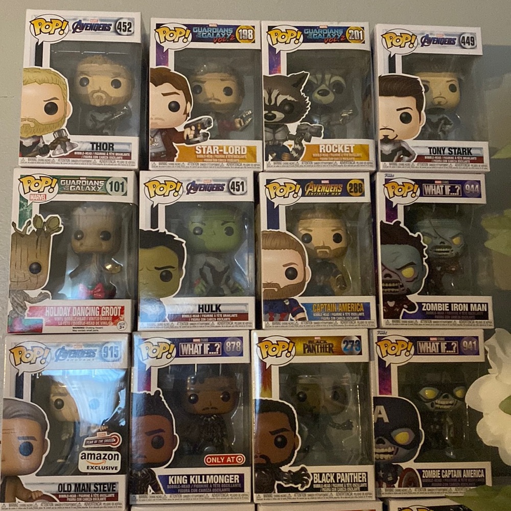 Marvel funko pop bundle * READ DESCRIPTION*